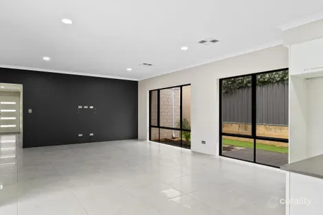 Property photo of 8 Werribee Loop Lakelands WA 6180