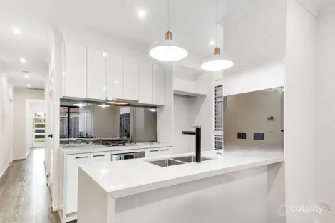 Property photo of 21 Silverwood Drive Greenvale VIC 3059