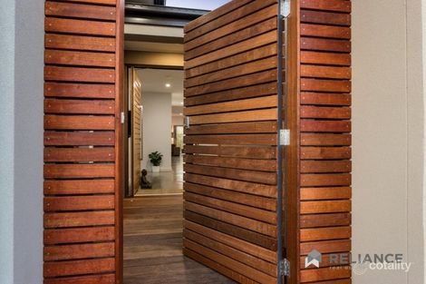 Property photo of 19 Parkstone Crescent Point Cook VIC 3030