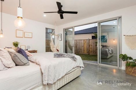 Property photo of 19 Parkstone Crescent Point Cook VIC 3030
