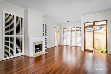 Property photo of 2/5 Creswick Street Glen Iris VIC 3146
