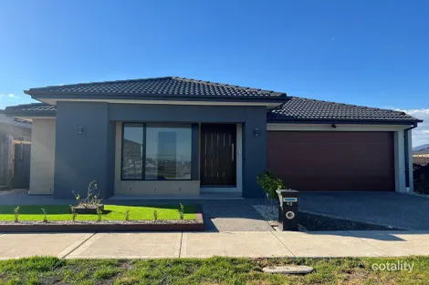 42 Camfield Cres, Mambourin, VIC 3024