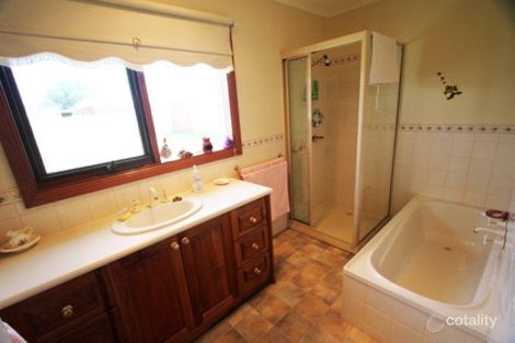 Property photo of 5 Lino Court Whittington VIC 3219