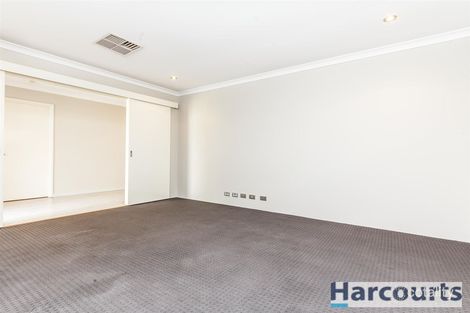 Property photo of 37 Descanso Loop Aubin Grove WA 6164