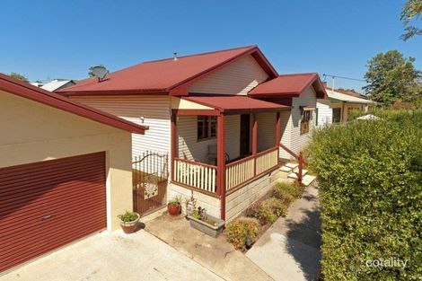 Property photo of 48 Henderson Road Queanbeyan NSW 2620