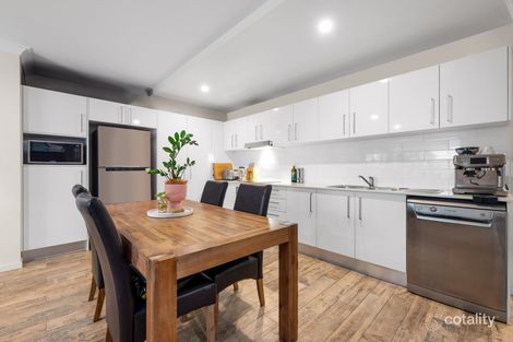 Property photo of 1/21 Chatsworth Road Greenslopes QLD 4120