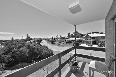 1/32 Shayne St, Halls Head, WA 6210