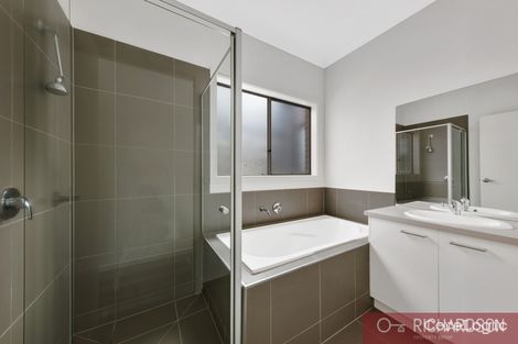 Property photo of 14 Hamlet Street Werribee VIC 3030