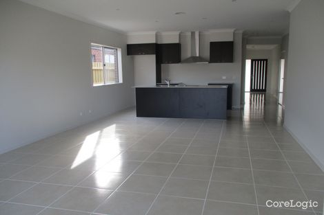 Property photo of 24 Callistemon Street Officer VIC 3809