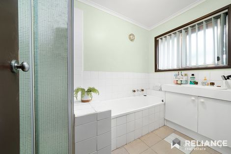 Property photo of 71 Loyola Road Werribee VIC 3030