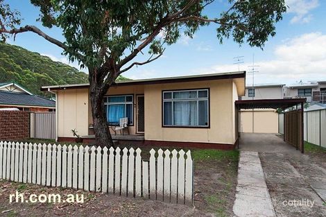 Property photo of 4 Picnic Parade Ettalong Beach NSW 2257
