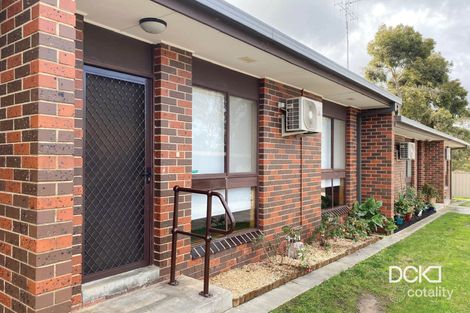 Property photo of 2/32 Pilcher Street Strathdale VIC 3550