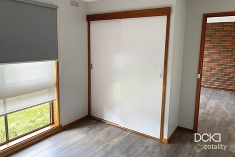 Property photo of 2/32 Pilcher Street Strathdale VIC 3550