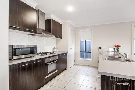 Property photo of 6 Walton Loop Point Cook VIC 3030