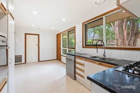 Property photo of 16 Coringa Close Vermont VIC 3133