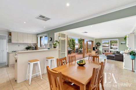 Property photo of 11 Birkenhead Drive Grovedale VIC 3216