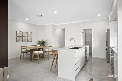 Property photo of 47 Charon Way Ripley QLD 4306