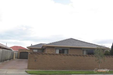 Property photo of 28 College Crescent Keysborough VIC 3173