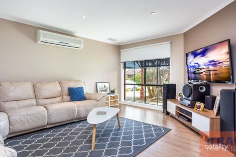 Property photo of 9 Wilmott Close Berwick VIC 3806