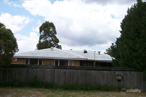 11 Hollybush Way, Kelmscott, WA 6111