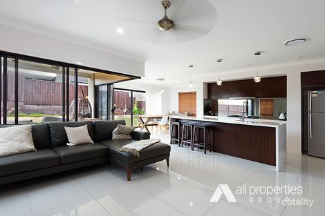 Property photo of 18 Jacaranda Crescent Drewvale QLD 4116