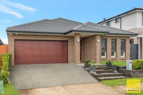 Property photo of 15 Contour Road Austral NSW 2179