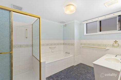 Property photo of 4/198 Marine Parade Labrador QLD 4215