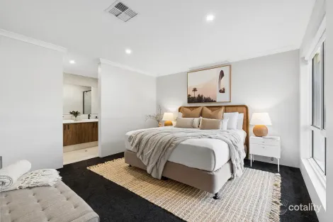 Property photo of 60 Becker Loop Mandogalup WA 6167