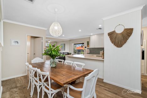 Property photo of 5 Breeze Court Sorrento WA 6020