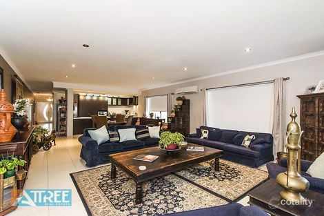 Property photo of 5 Hillhouse Way Piara Waters WA 6112