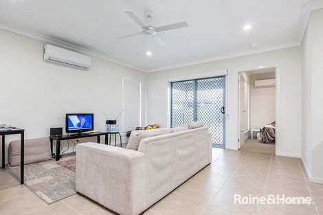 Property photo of 2/258 Warnervale Road Hamlyn Terrace NSW 2259