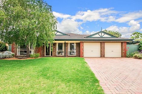 15 Dianne St, Happy Valley, SA 5159