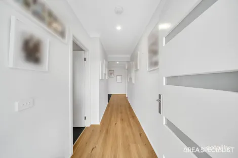 Property photo of 18 Totterdown Street Strathtulloh VIC 3338
