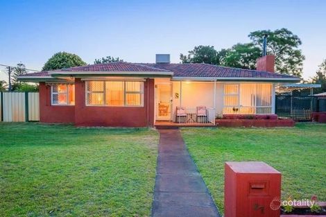 27 Cranwell St, Thornlie, WA 6108