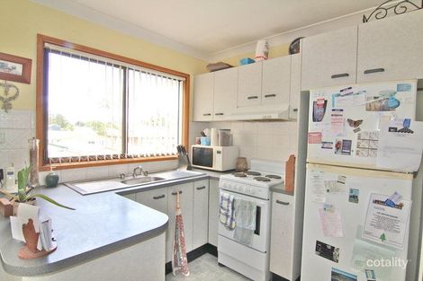 Property photo of 25 Grevillia Avenue Davistown NSW 2251