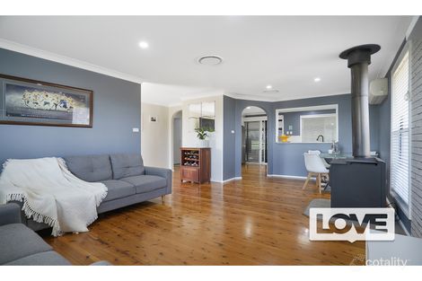 Property photo of 18 Sandycroft Street Maryland NSW 2287