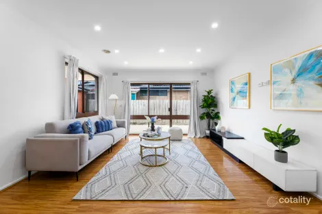 Property photo of 8 Fenfield Street Cranbourne VIC 3977