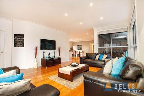 Property photo of 16 Collins Street Taylors Hill VIC 3037