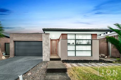 Property photo of 6 Bellhaven Circuit Clyde North VIC 3978