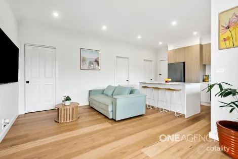 Property photo of 4 Barton Street Oak Flats NSW 2529