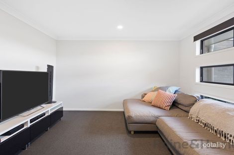 Property photo of 35 Sanctuary Drive Cranley QLD 4350