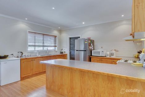 Property photo of 11 Carey Crescent Bacchus Marsh VIC 3340