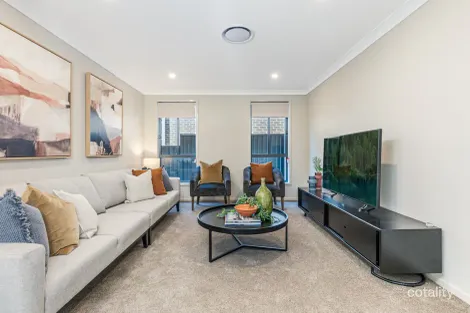 Property photo of 10 Yarrawa Street Tullimbar NSW 2527