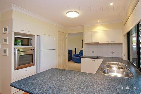 Property photo of 18 Blaxland Place Drewvale QLD 4116