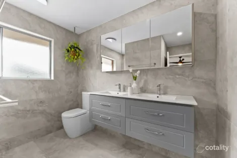Property photo of 2 Coot-Tha Close The Gap QLD 4061