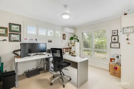 Property photo of 16 Honeyeater Drive Highfields QLD 4352
