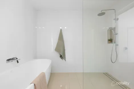 Property photo of 11/160 Bardon Avenue Miami QLD 4220