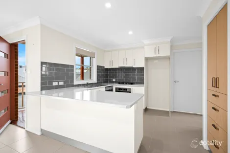 13 Curramore Tce, Tullimbar, NSW 2527