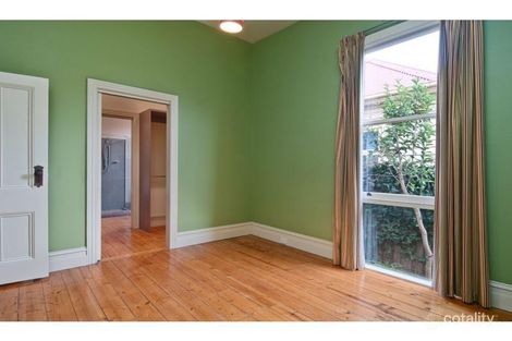 Property photo of 22 The Ridgeway Kensington VIC 3031