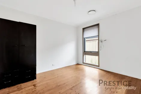 Property photo of 41 Melbourne Road St Johns Park NSW 2176